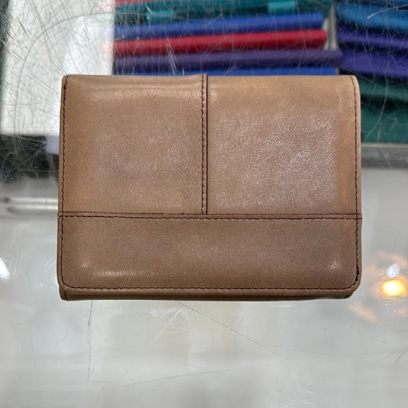 keychains for nature lovers with leaf design-Bosca Leather French Wallet